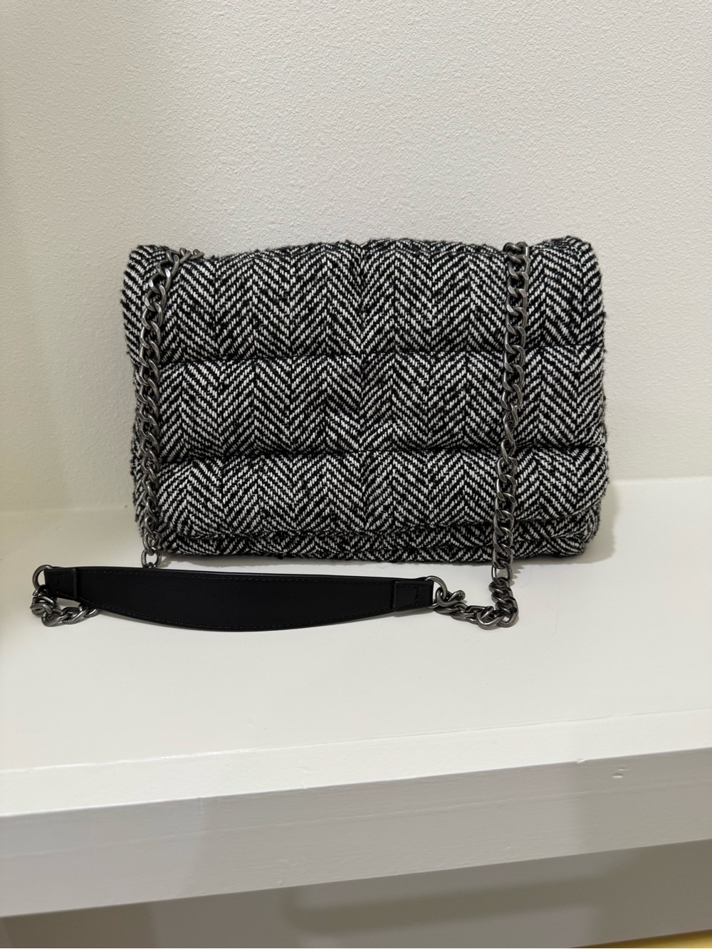 Zara Quilted Herringbone Chain Crossbody - Black & White